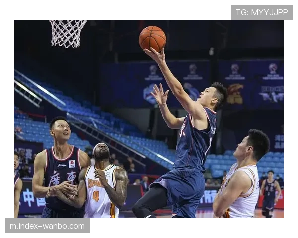 张皓嘉关键三分救主 广东险胜深圳避免四连败